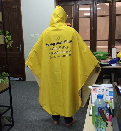 Sản xuất áo mưa quà tặng in logo giá rẻ - cam kết chất lượng 12 san xuat ao mua qua tang