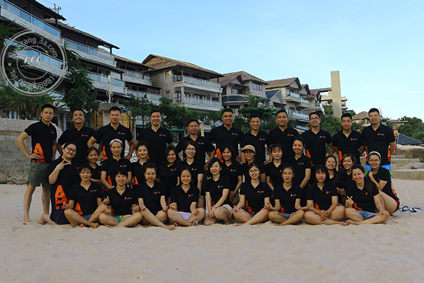 ao-mu-dong-phuc-in-an-theo-yeu-cau