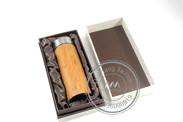 Với ngân sách 200- 300k, bạn có thể cân nhắc các sản phẩm quà tặng doanh nghiệp này 7 Qua tang duoi 300k