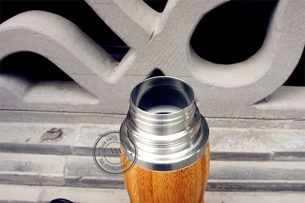 Quà tặng doanh nghiệp Bình giữ nhiệt tre in logo mẫu 3 12 binh-giu-nhiet-qua-tang