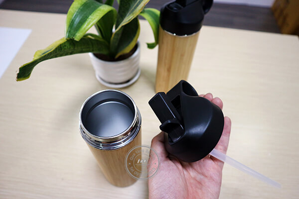 Quà tặng doanh nghiệp Bình giữ nhiệt tre in logo mẫu 2 19 binh-giu-nhiet-qua-tang