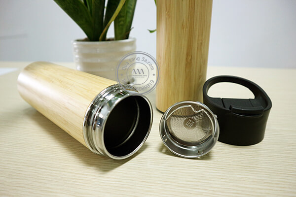 Quà tặng doanh nghiệp Bình giữ nhiệt tre in logo mẫu 2 14 binh-giu-nhiet-qua-tang