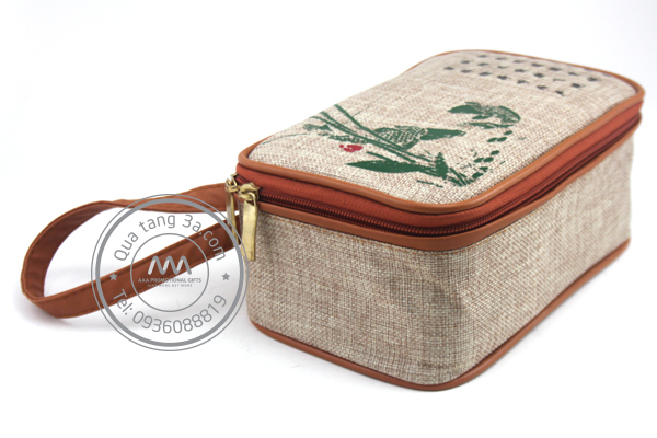 Quà tặng doanh nghiệp bộ ấm chén sứ in logo mẫu 1 14 bộ ấm chén sứ quà tết cho khách hàng