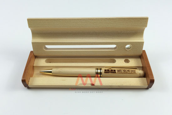 bút ký gỗ làm quà tặng