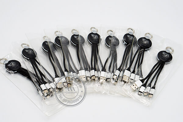 Quà tặng doanh nghiệp Cáp sạc đa năng in logo mẫu 1 13 cap-sac-da-nang