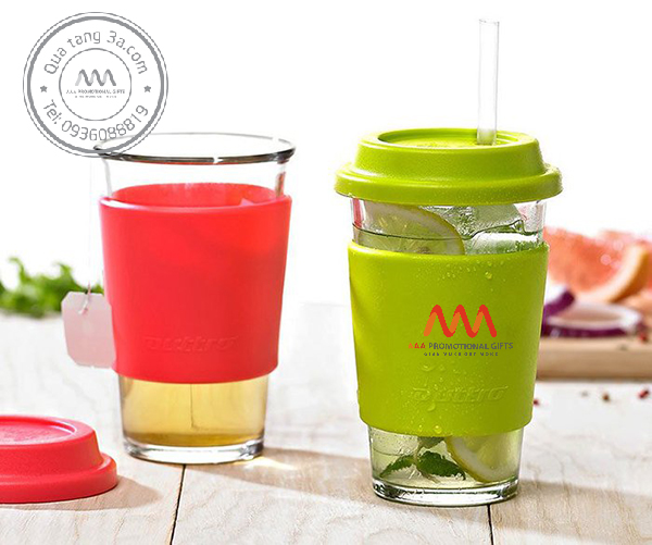 Sức thu hút không thể chối từ của cốc thủy tinh cường lực nắp silicone 3 Coc qua tang