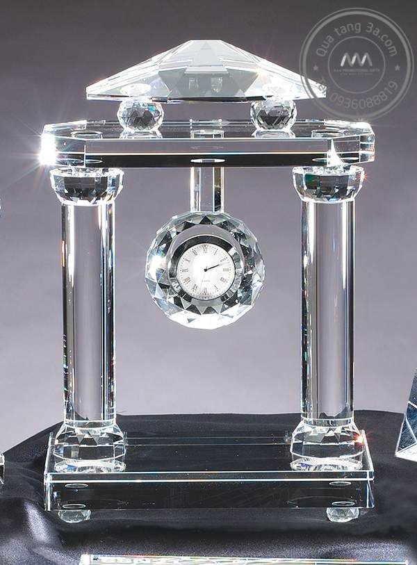 Quà tặng kỷ niệm công ty - Chọn thế nào cho ý nghĩa? 6 Đồng hồ