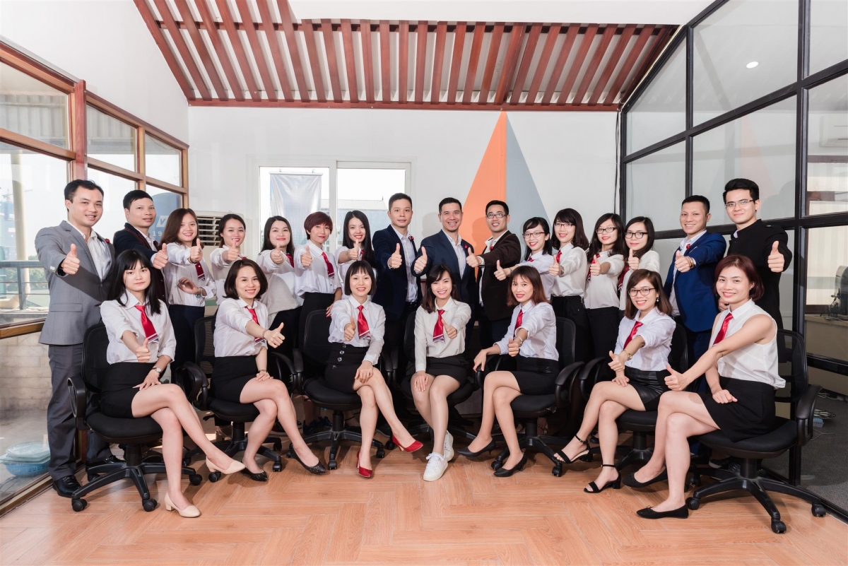 Hộp nhựa đựng đũa thìa – Quà tặng khách hàng nội trợ 19 qua tang doanh nghiep gia re