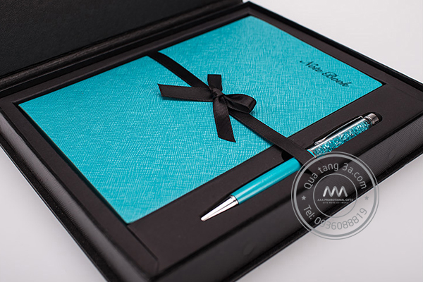 Quà tặng doanh nghiệp Gift set in logo mẫu 5 16 gift set