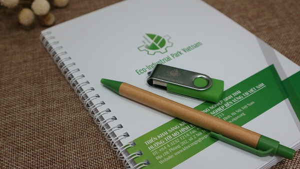 Bộ quà tặng bút sổ usb độc đáo Eco - Industrial Park Vietnam 17 giftset sổ bút usb quà tặng