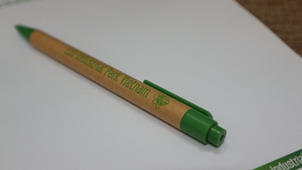 Bộ quà tặng bút sổ usb độc đáo Eco - Industrial Park Vietnam 15 giftset sổ bút usb quà tặng