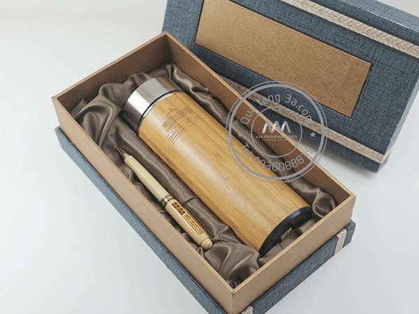 Giftset bình giữ nhiệt và bút gỗ
