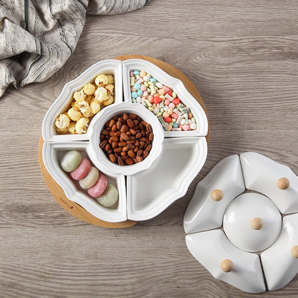 Chọn quà Tết cho khách hàng vừa "chất" vừa sang 4 khay-dung-banh-mut-keo-tet-2019