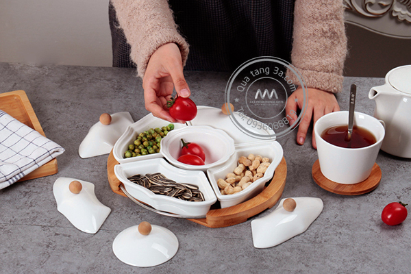 Khay đựng bánh mứt kẹo sứ Tết hình Bông hoa 13 khay-dung-banh-mut-keo-tet-2019