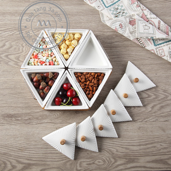 Chọn quà Tết cho khách hàng vừa "chất" vừa sang 8 khay-dung-banh-mut-keo-tet-2019