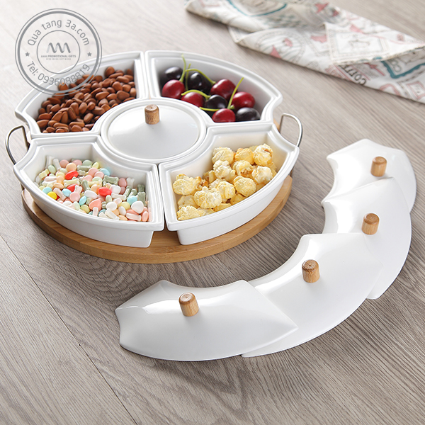 Chọn quà Tết cho khách hàng vừa "chất" vừa sang 9 khay-dung-banh-mut-keo-tet-2019