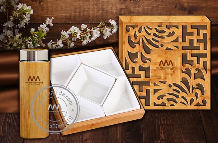 Hộp đựng bánh mứt kẹo Tre - Sứ 2 hộp đựng bánh mứt kẹo tre sứ