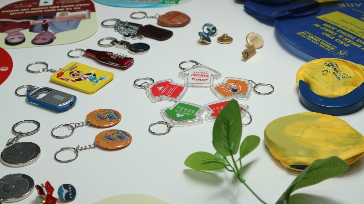 qua-tang-khach-hang-gia-re