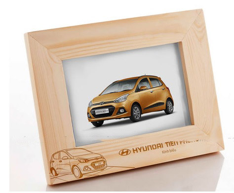 Quà tặng bằng gỗ tạo thêm sự mới lạ cho khách hàng 1 khung ảnh bằng gỗ quà tặng