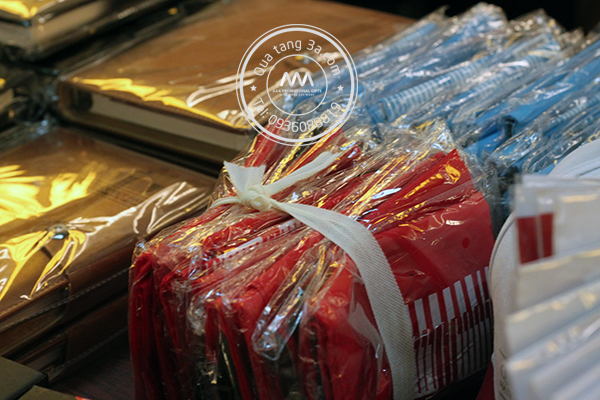 ao-mu-dong-phuc-in-an-theo-yeu-cau