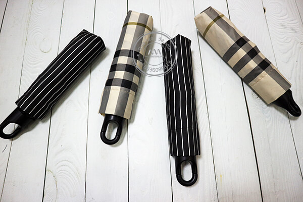 Quà tặng doanh nghiệp ô in logo mẫu 4 9 o-du-qua-tang