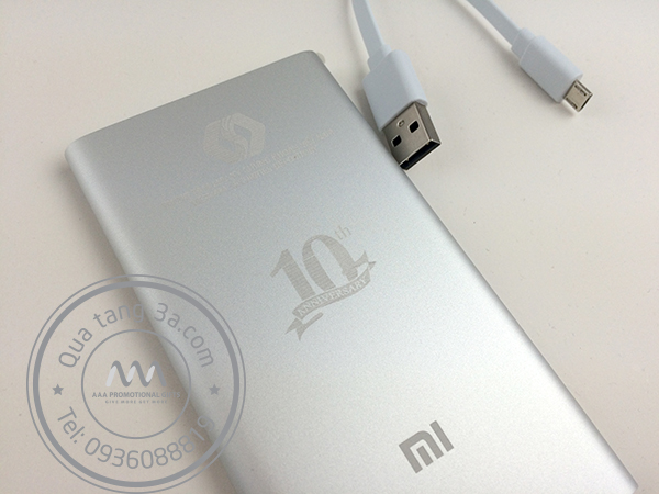 Quà tặng doanh nghiệp pin sạc dự phòng in logo mẫu 2 11 Pin sạc dự phòng quà tặng in logo