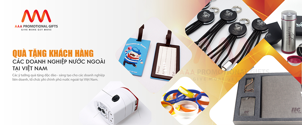 qua-tang-khach-nuoc-ngoai