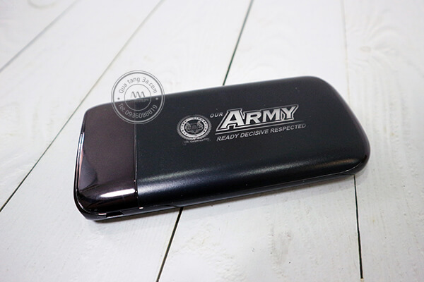 Quà tặng doanh nghiệp pin sạc dự phòng in logo mẫu 8 10 pin-sac-du-phong-qua tang