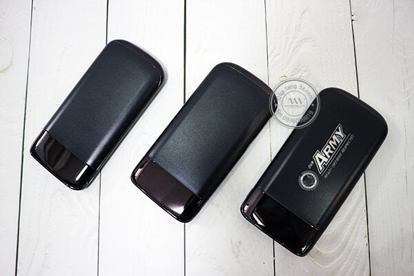 Quà tặng doanh nghiệp pin sạc dự phòng in logo mẫu 8 14 pin-sac-du-phong-in-logo