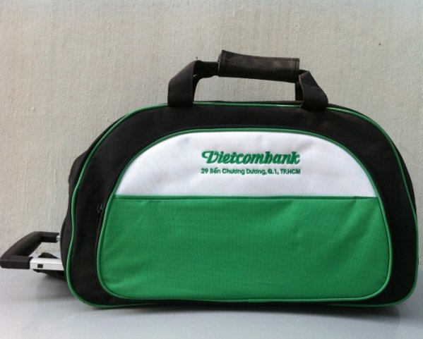 Sản xuất túi xách cần kéo cho Vietcombank 2 san xuat balo can keo 0