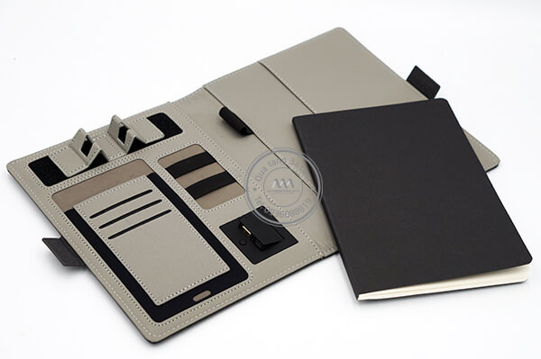 Quà tặng doanh nghiệp Sổ sạc đa năng in logo mẫu 1 16 Sổ sạc đa năng