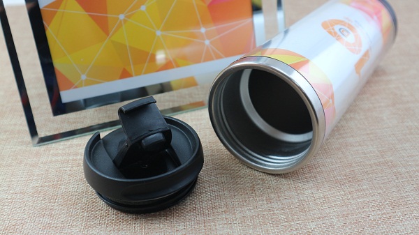 Cốc tường đôi và khung ảnh quà tặng VNDirect 14 cốc tường đôi và khung ảnh quà tặng