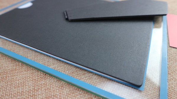 Cốc tường đôi và khung ảnh quà tặng VNDirect 17 khung ảnh quà tặng