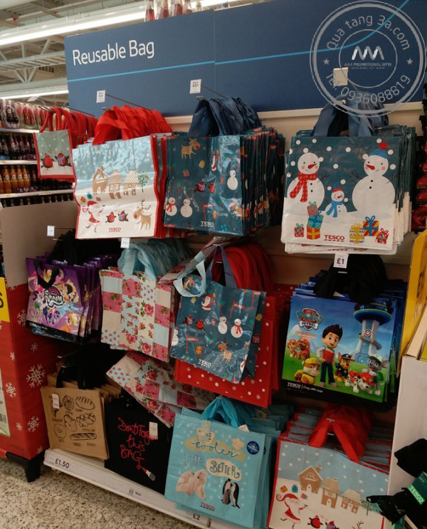 Sử dụng túi quà tặng quảng cáo cho mùa du lịch 2018, tại sao không? 1 túi quà tặng