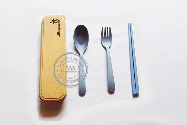 GIÁ RẺ 16 qua tang doanh nghiep gia re