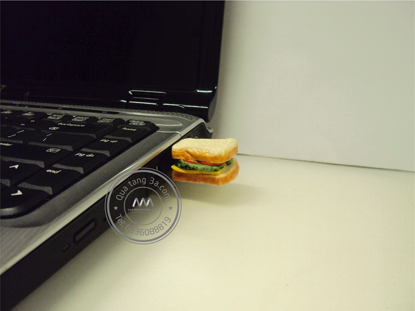 Ý tưởng quà tặng khách hàng độc đáo: USB hình thanh socola và kẹo 8 USB quà tặng