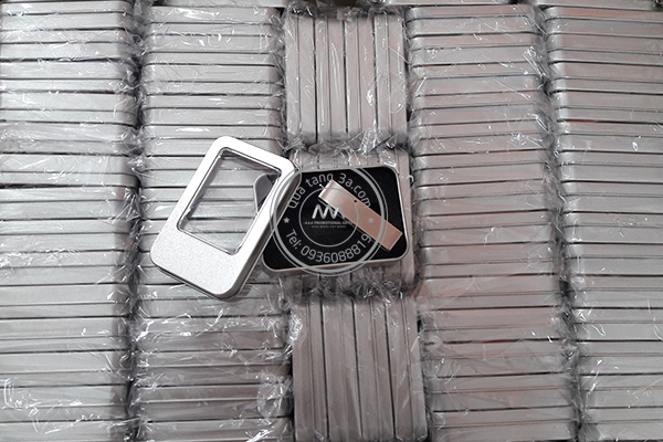 Quà tặng doanh nghiệp USB in logo và hộp đựng mẫu 1 12 usb-kim-loai-in-logo