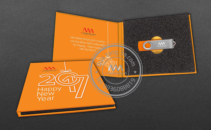 Quà tặng doanh nghiệp USB in logo mẫu 1 2 usb làm quà tết
