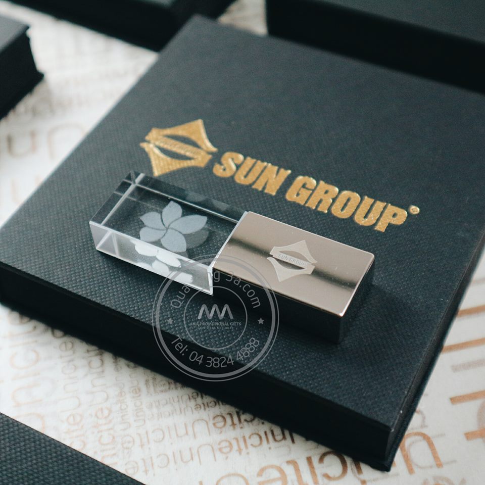 Chọn quà Tết cho khách hàng vừa "chất" vừa sang 12 USB quà tặng