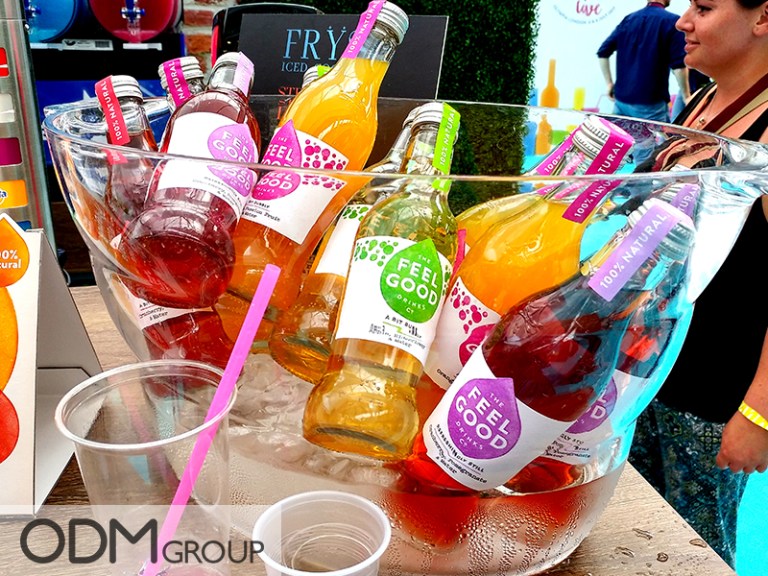 Giữ đồ uống mát lạnh trong mùa hè bằng chiếc xô đá có in logo thương hiệu 4 xô đá in logo thương hiệu làm quà tặng