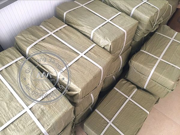 xưởng sản xuất bút bi quà tặng quảng cáo