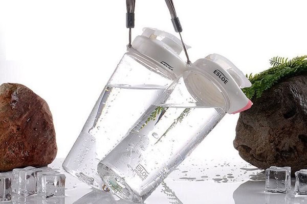 Quà tặng doanh nghiệp Bình nước in logo mẫu 2