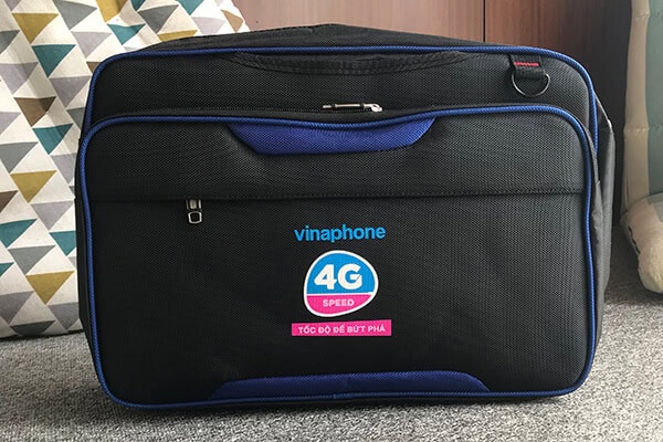 Quà tặng doanh nghiệp balo, túi xách, cặp học sinh in logo mẫu 1