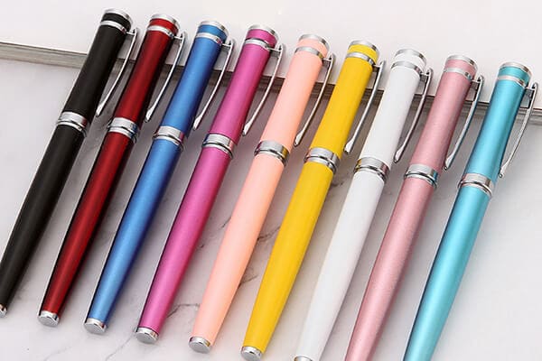 Trang chủ 62 Quà tặng doanh nghiệp Bút ký in logo mẫu 1