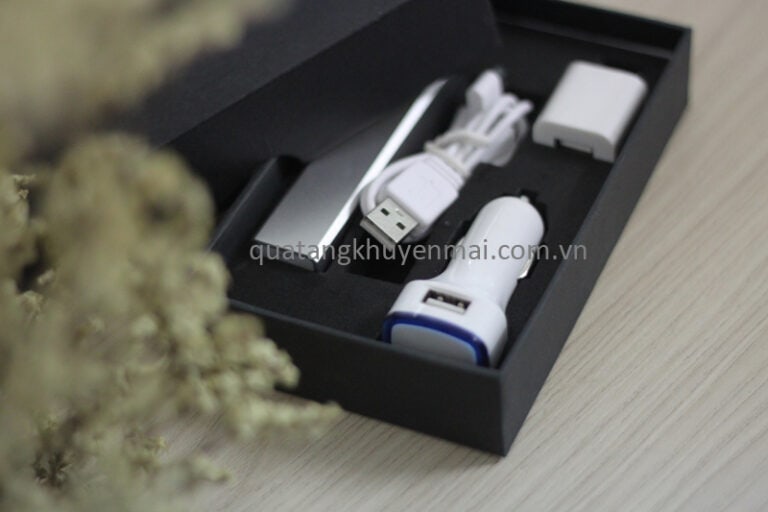 Gift set pin sạc - Frazer Suites Hanoi 8 3 3