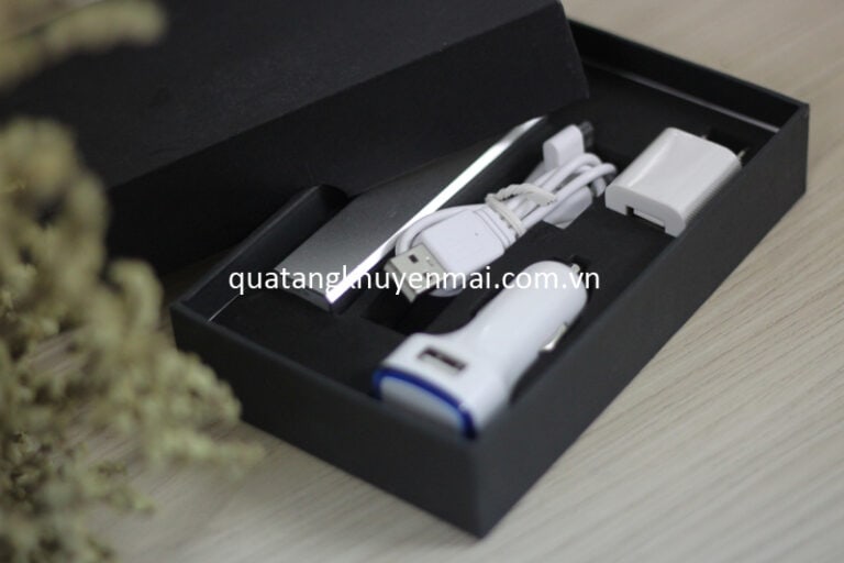 Gift set pin sạc - Frazer Suites Hanoi 9 3 4