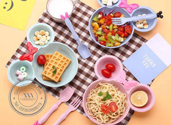 Bộ dụng cụ ăn cho trẻ em Mickey Levant - Thân thiện với môi trường