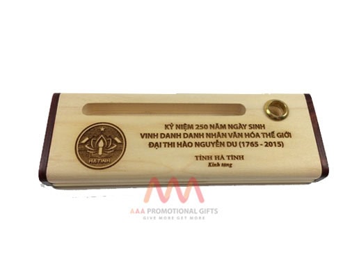 Bút ký gỗ làm quà tặng