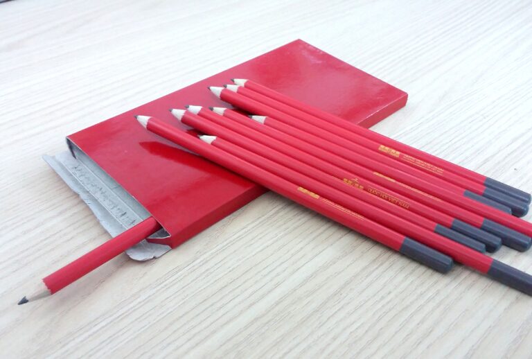 Bút chì gỗ logo quốc hội Việt Nam 6 but chi 3