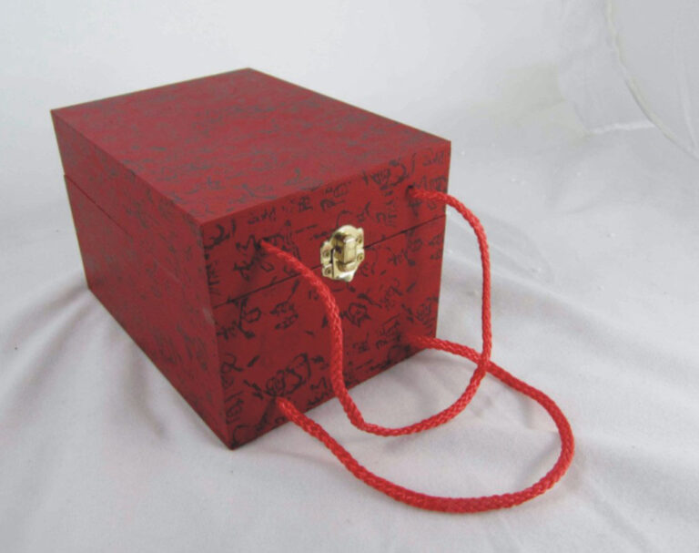 Ngựa phát tài AAA-009 3 hop dung ngua 21